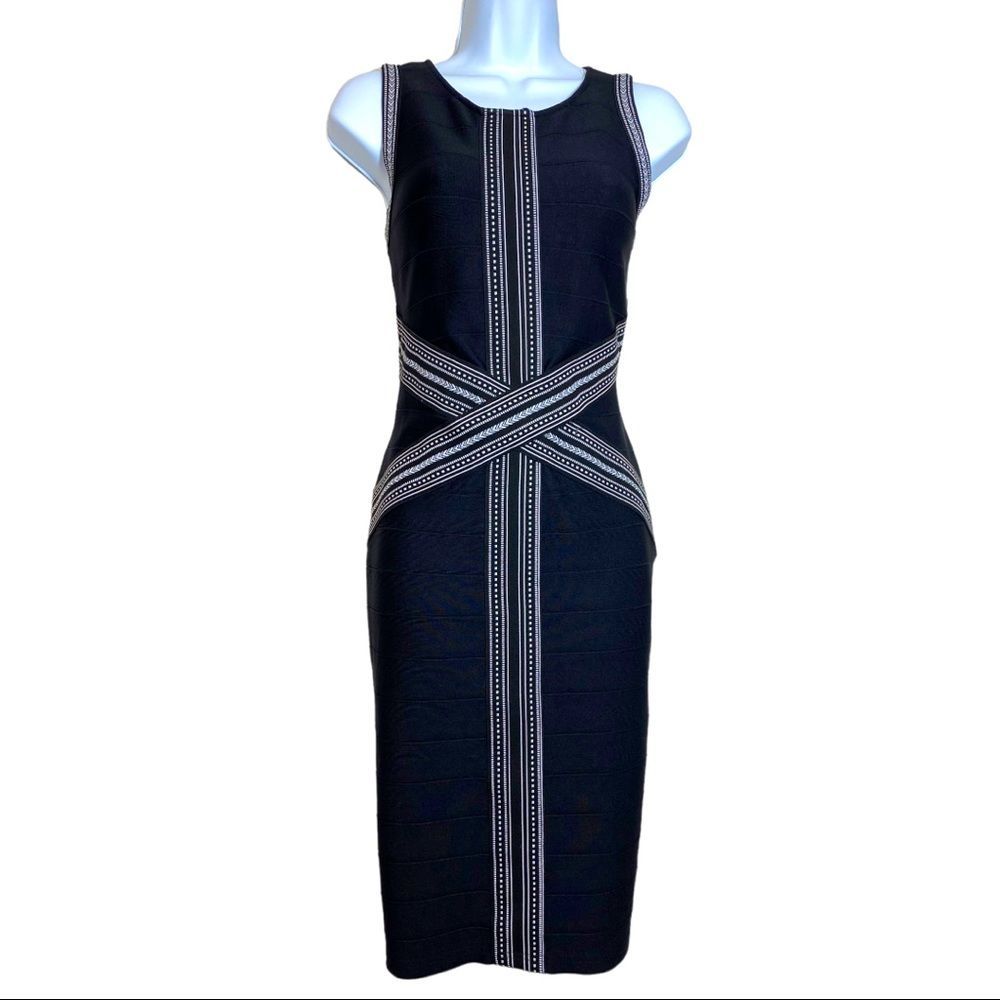 Sleeveless Black Sheath Dress with Contrast Stitching
